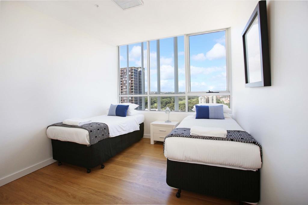 Moore To See - Modern And Spacious 3Br Zetland Apartment With Views Over Moore Park Sydney Ngoại thất bức ảnh